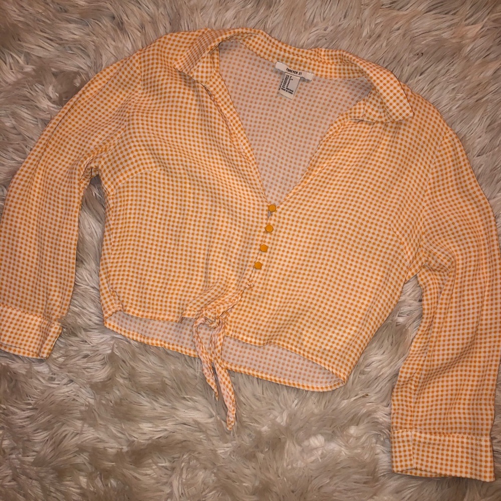 Yellow cropped shirt